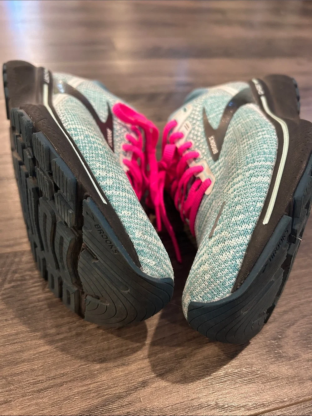 Brooks Women’s Aqua Knit Running Shoes with Hot Pink Laces